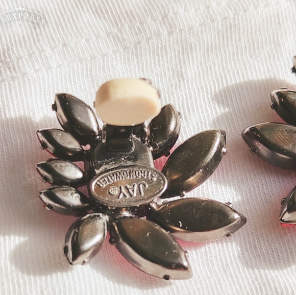 VINTAGE JAY STRONGWATER  AURORA BOREALIS GLASS RHINESTONE EARRINGS CLIP-ON - Picture 9 of 10